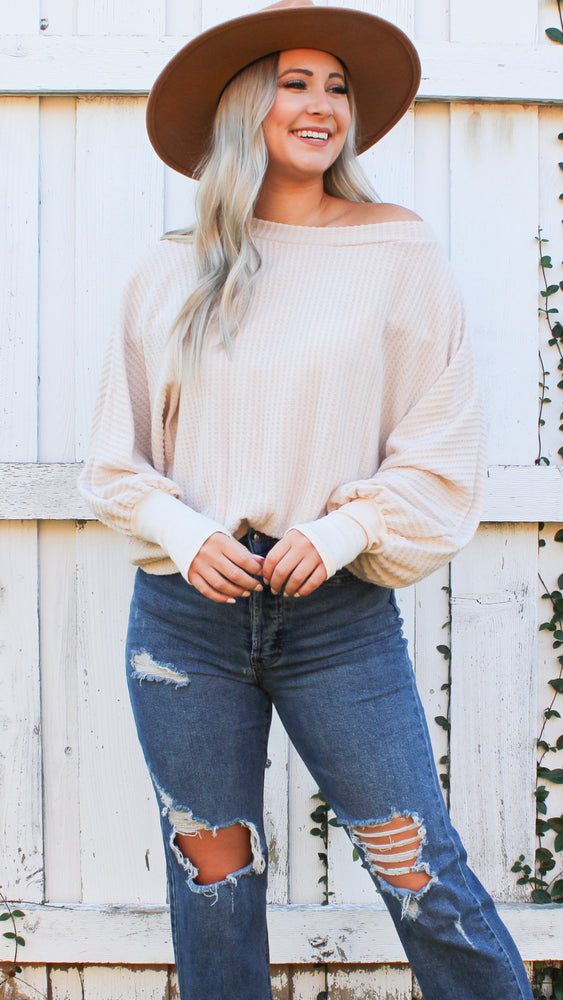 round neck waffle knit with thumbholes in oatmeal