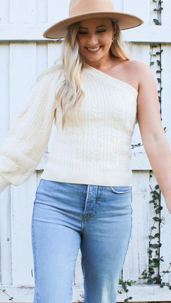 chilly in aspen sweater | ivory