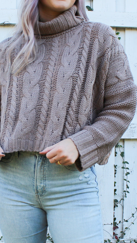 cropped cable knit turtleneck in cocoa