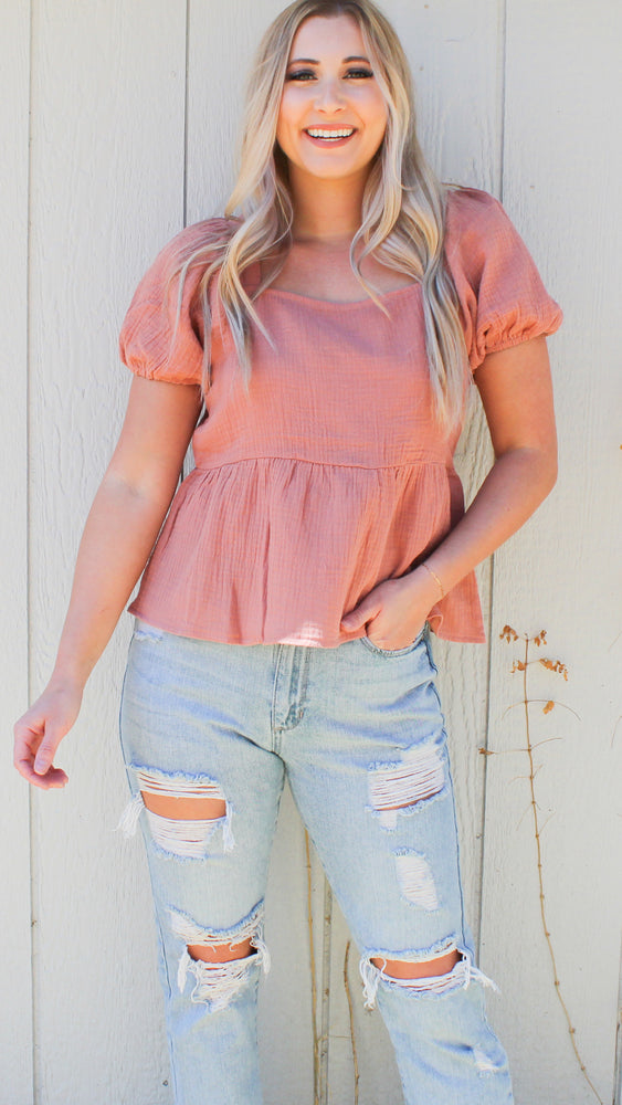 square neck puff sleeve top in coral
